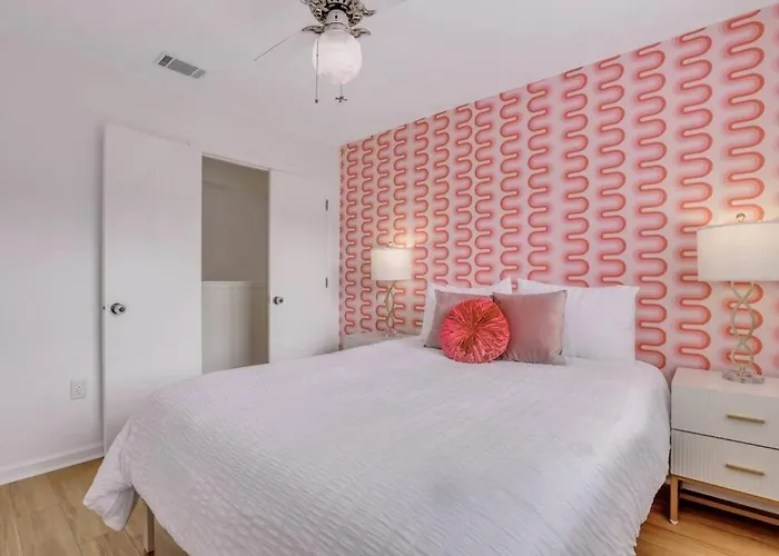 The Savannah Dream House: 3 Bed 3 Bath
